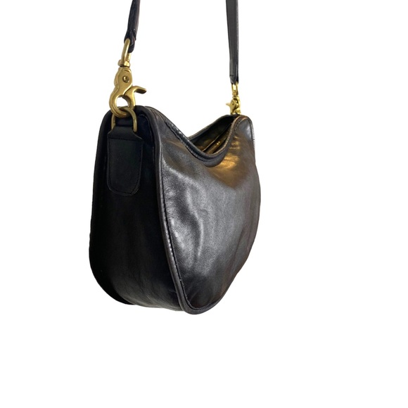 Coach Handbags - Vintage black leather Coach bag shoulder cross body 70s 80s crescent shape